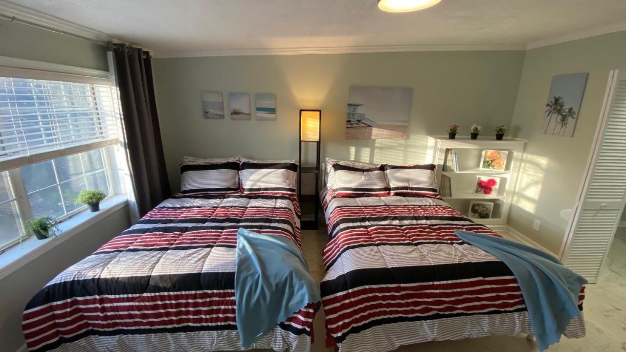 Here It Is! Cool Cape Cod-3 Br-2.5 Bath-12 Guests Olathe Eksteriør billede