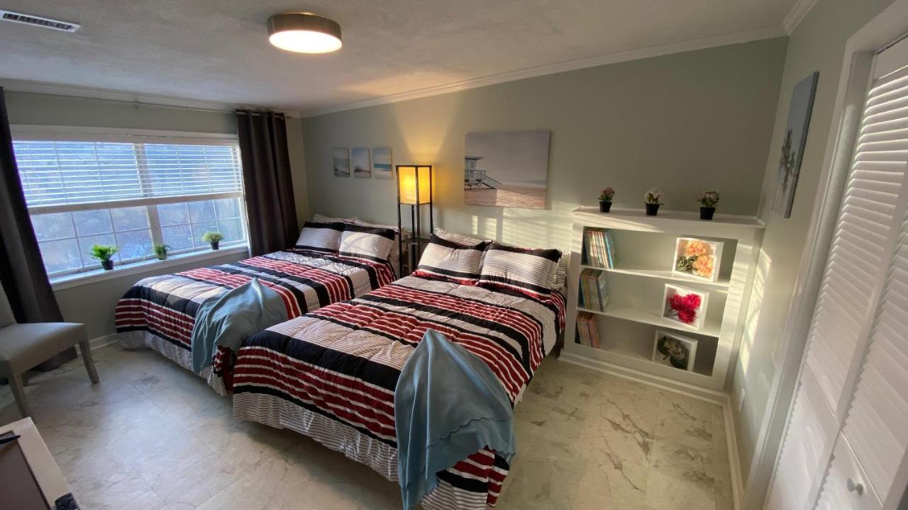 Here It Is! Cool Cape Cod-3 Br-2.5 Bath-12 Guests Olathe Eksteriør billede
